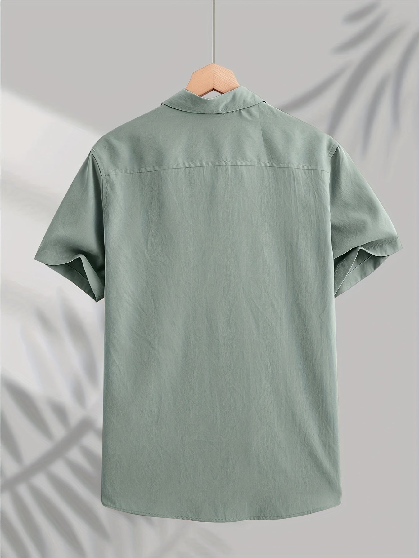 Men's Casual Button-down Short Sleeve Shirt