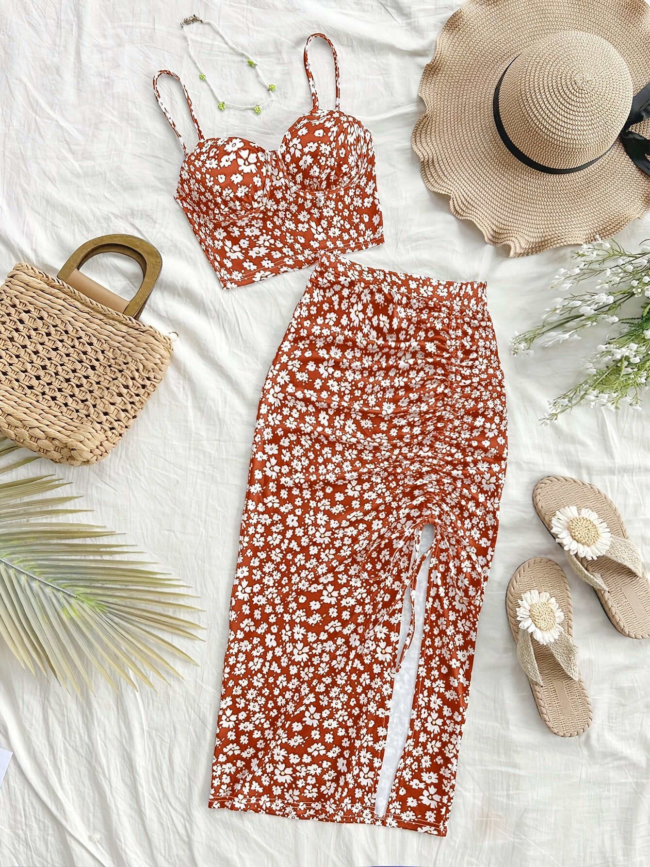 Print Women'S Elegant Sleeveless Blouse and Slit Maxi Skirt Set - V-Neck, Floral Print, Polyester, Drawstring Detail, Perfect for All Seasons